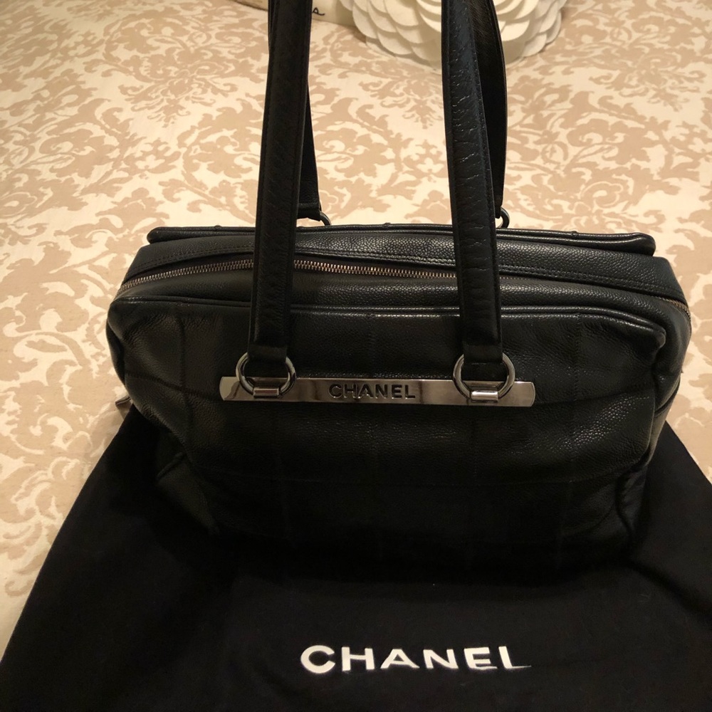 Authentic Chanel bag excellent condition!